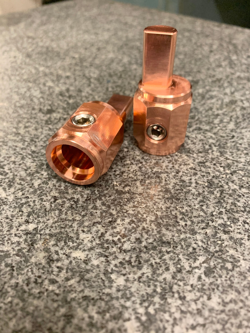 Copper Single 1/0 to 1/0 Stub Inputs